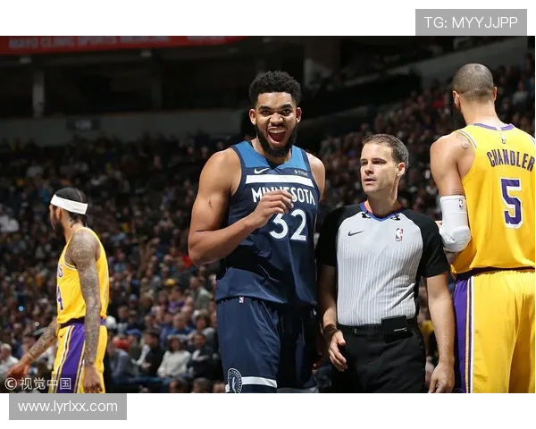 昨晚对决唐斯与维金斯半场表现低迷合力仅得6分引发热议 昨晚对决唐斯与维金斯半场表现低迷合力仅得6分引发热议